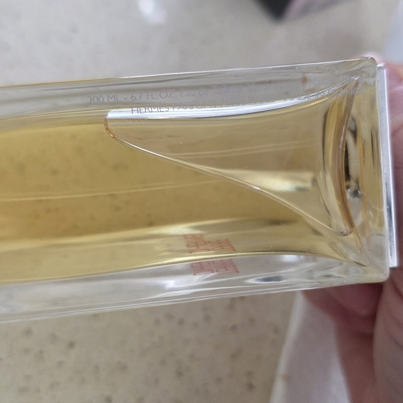 Hermes Terre d'Hermes Fragrance with Black and Orange Accents - Picture 4 of 5